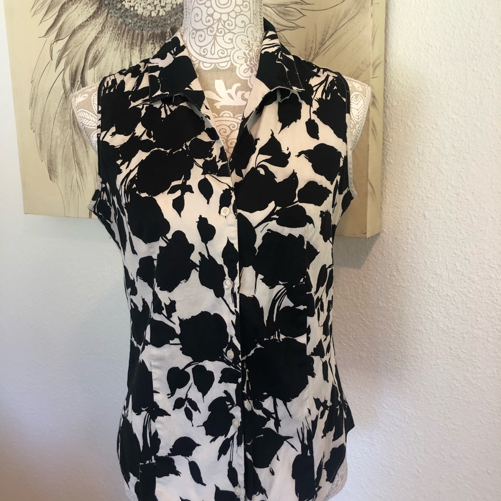 Talbot’s sleeveless blouse. Pale cream and black